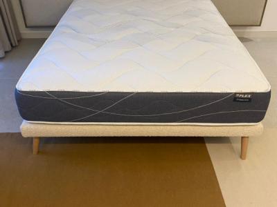 Hermosa cama nueva | Medidas 1,50 m x 1,90 m | Recogida en Santa Ponsa