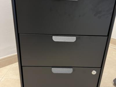 Desk and mobile pedestal