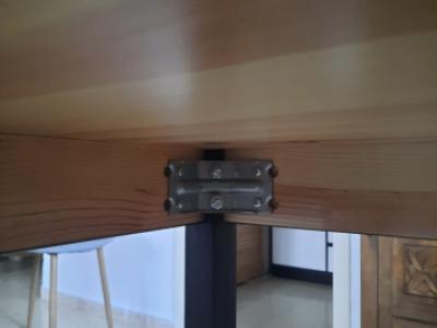 Mesa de comedor negra