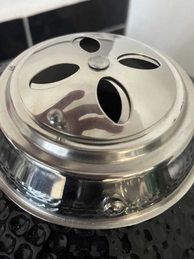 Black Ceramic Kamado 2-in-1 Smoker with Charcoal Grill 56 cm