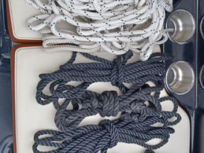 SeaRay 190 SPX Black Beauty