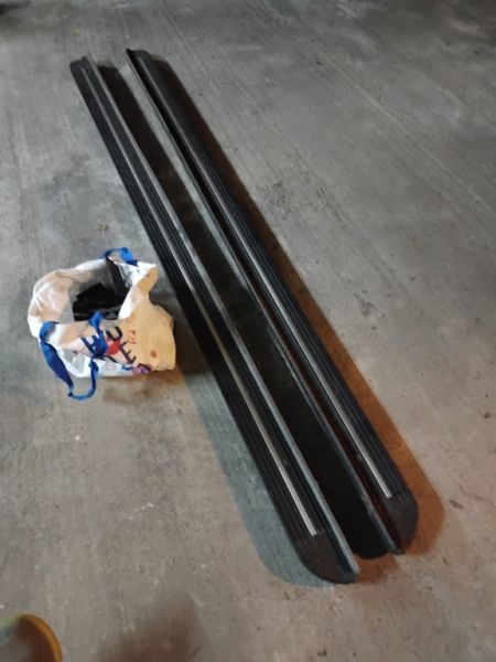 Estribos laterales Mercedes Vito 447/Soporte de montaje universal