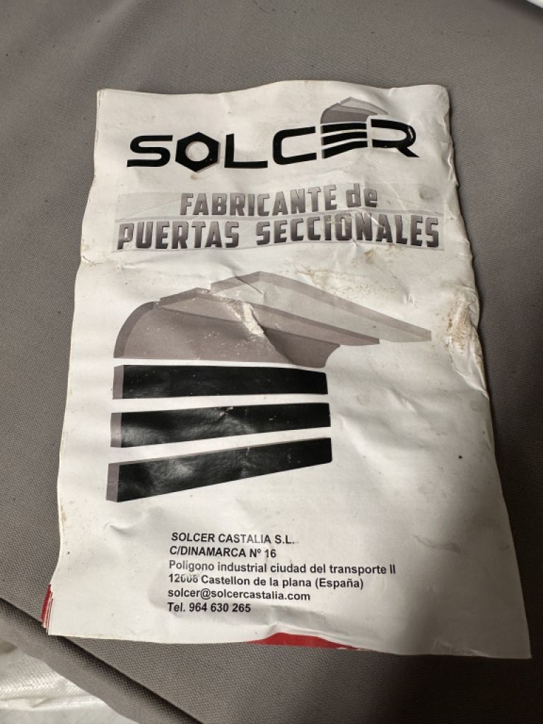 Sectional garage door NEW 4.5 meters wide