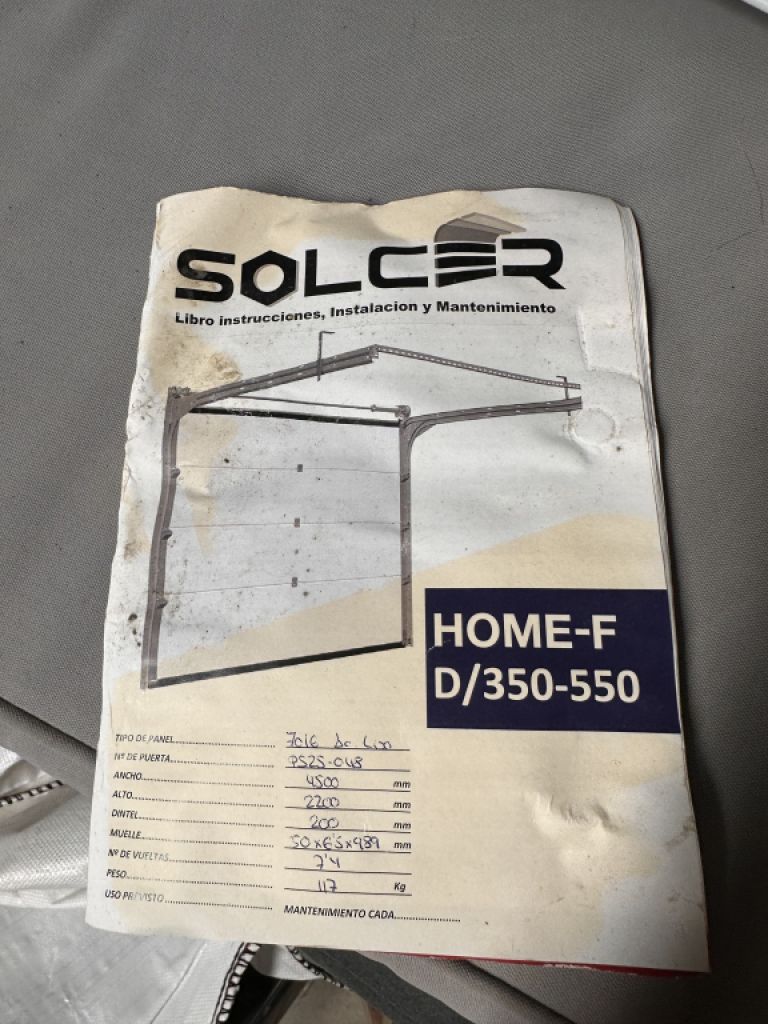 Sectional garage door NEW 4.5 meters wide