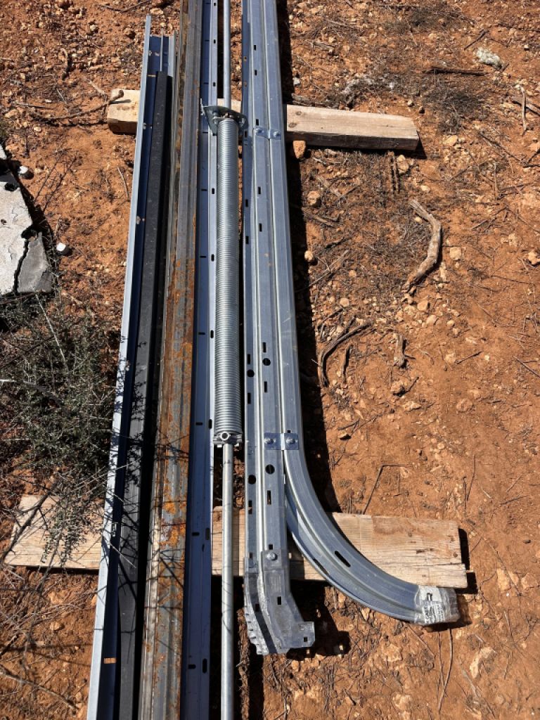 Sectional garage door NEW 4.5 meters wide