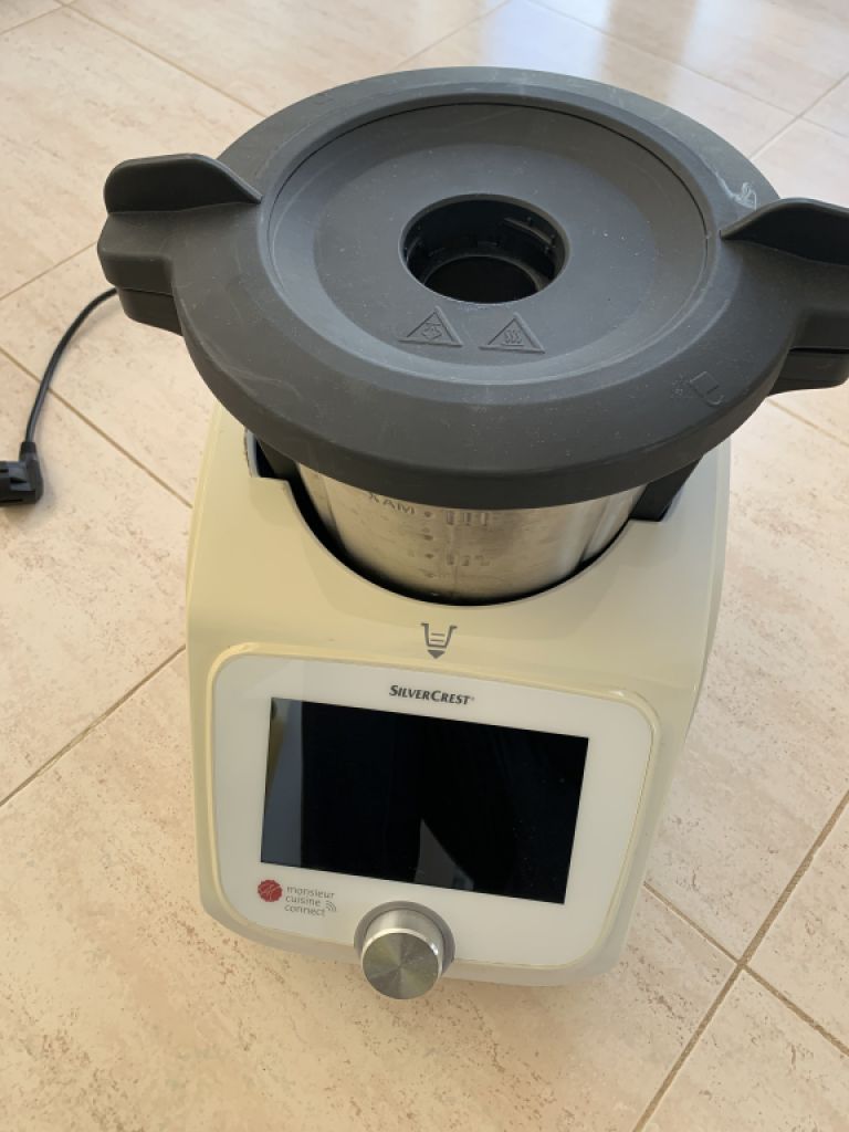 Silvercrest Monsieur Cuisine Küchenmaschine wenig genutzt