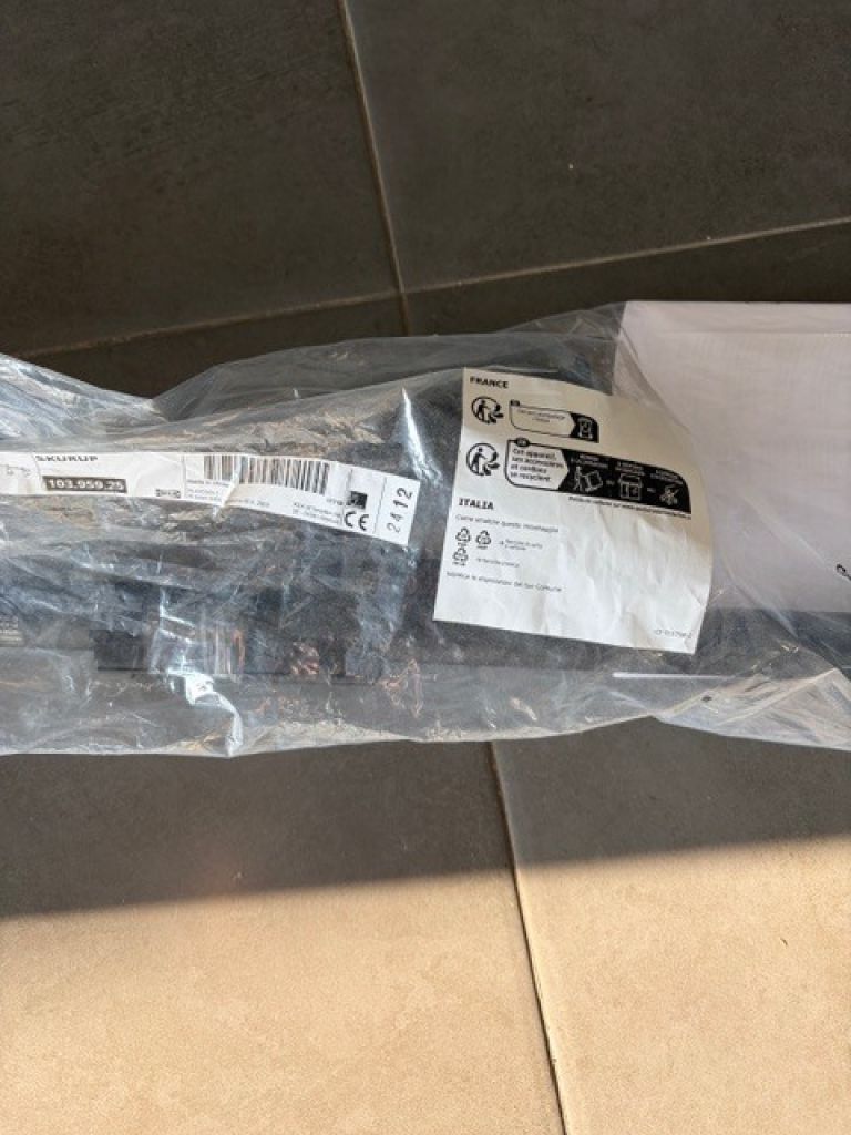 Skurup Deckenstrahler Schwarz Neu