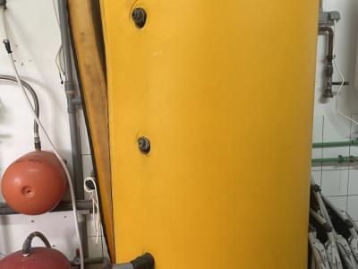 Tanque de agua caliente solar