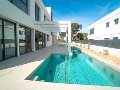 Son Veri - Neubauvilla an der Uferstraße mit Meerblick