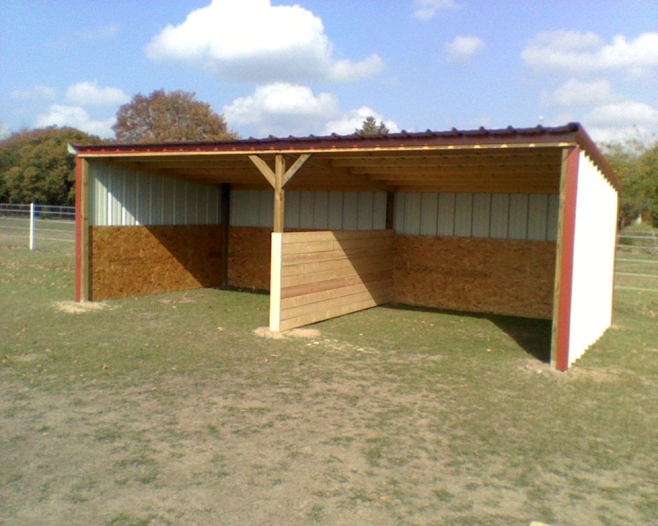 Cuadras cobertizos techos  instalaciones hípicas