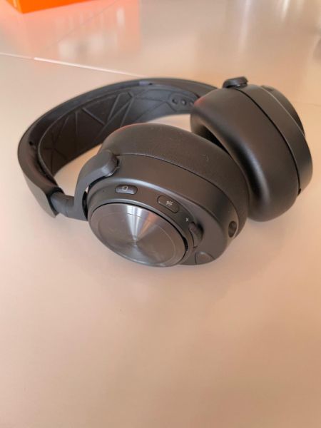 Steelseries Arctis Nova Pro Wireless for PC & PlayStation