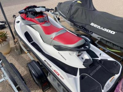 Plazas para barco/remolque, etc. Terreno cerrado vigilado por cámaras.