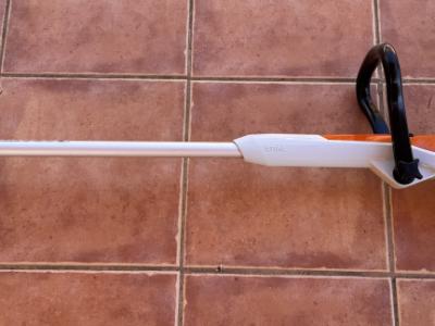 Stihl FSA45 Recortabordes / Recortadora