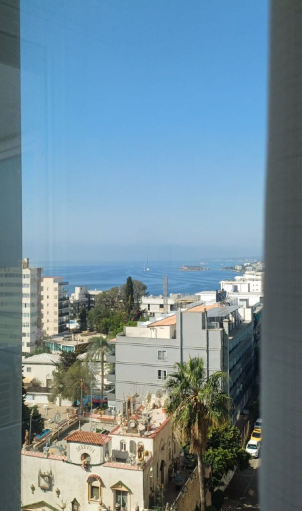 Estudio con vistas panorámicas al mar en Cala Major