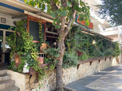 Seguimos buscando ayuda en nuestro restaurante