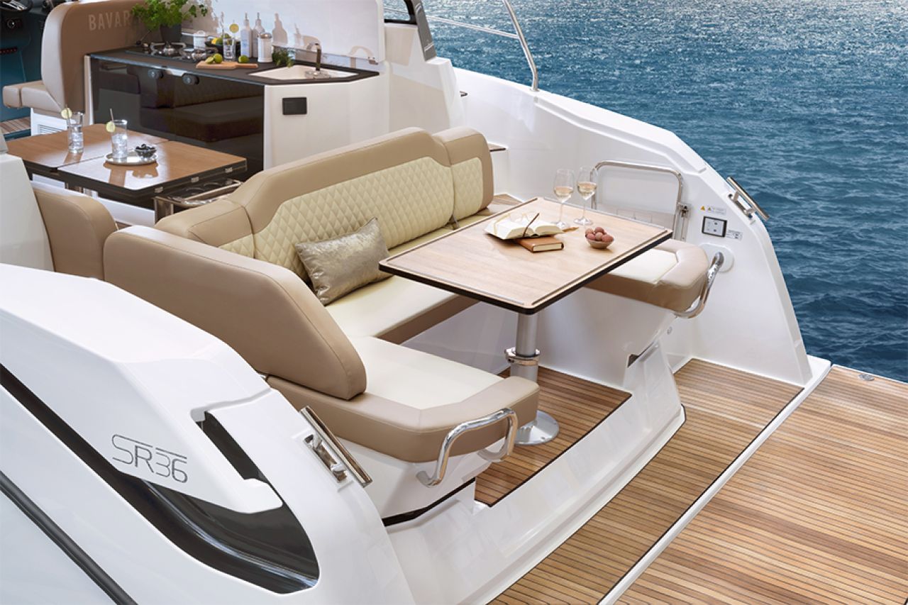 Charter de día con patrón – Bavaria SR36