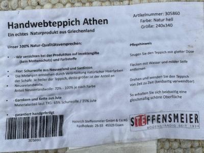 Handcrafted carpet / 240 x 340