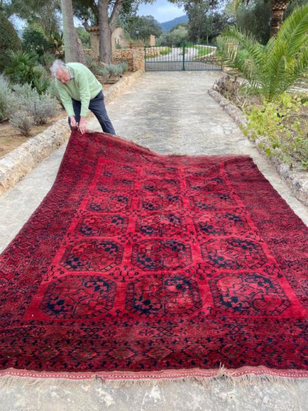Alfombra rojo/azul oscuro