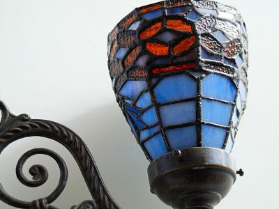 Tiffany wall lamp