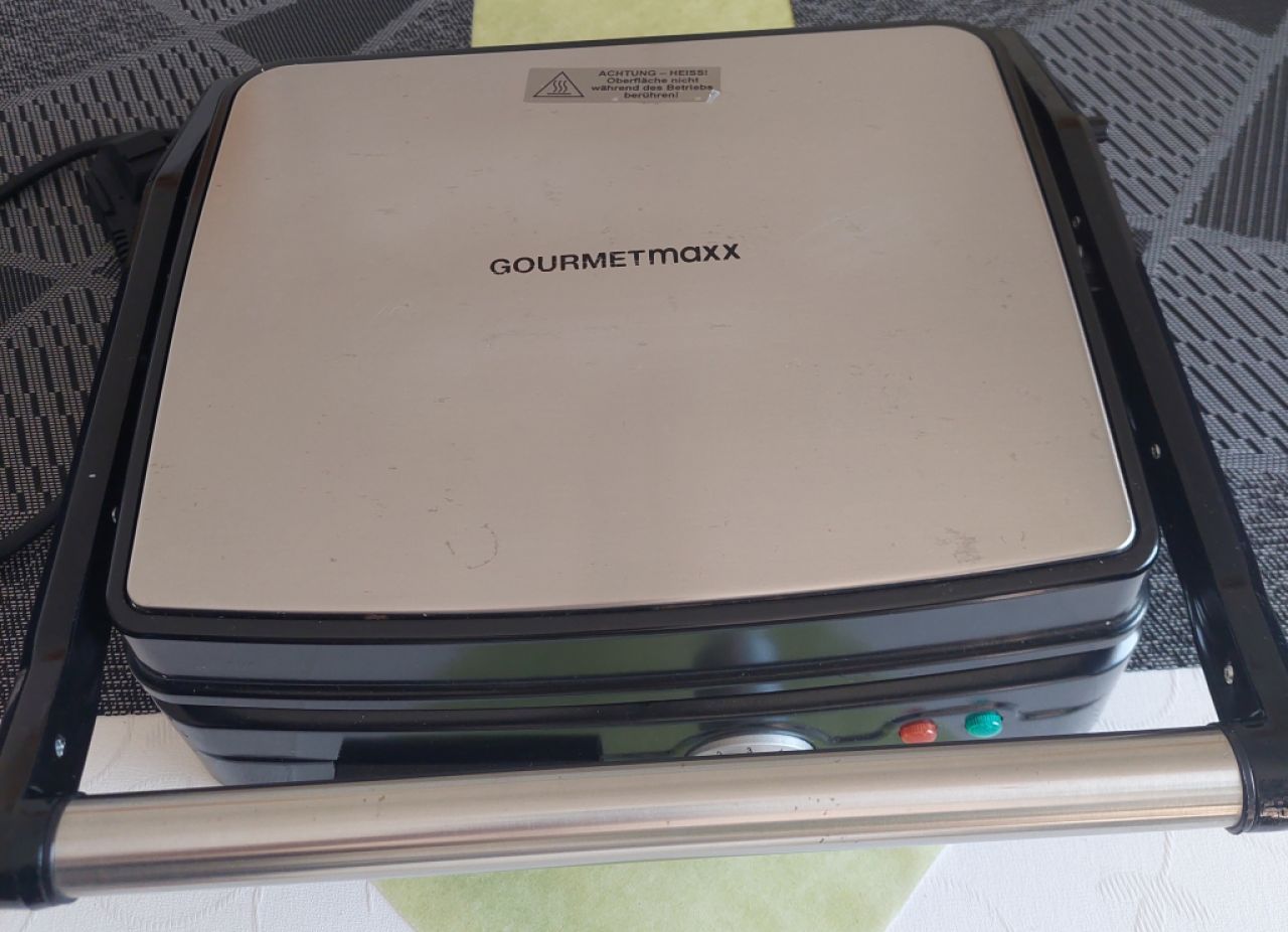 Parrilla de mesa con placas cerámicas Gourmetmaxx