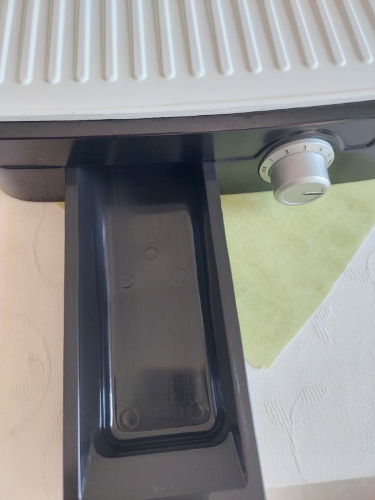 Parrilla de mesa con placas cerámicas Gourmetmaxx