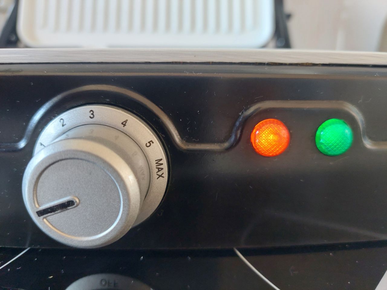 Parrilla de mesa con placas cerámicas Gourmetmaxx