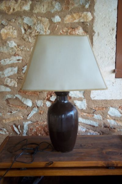 Table lamp