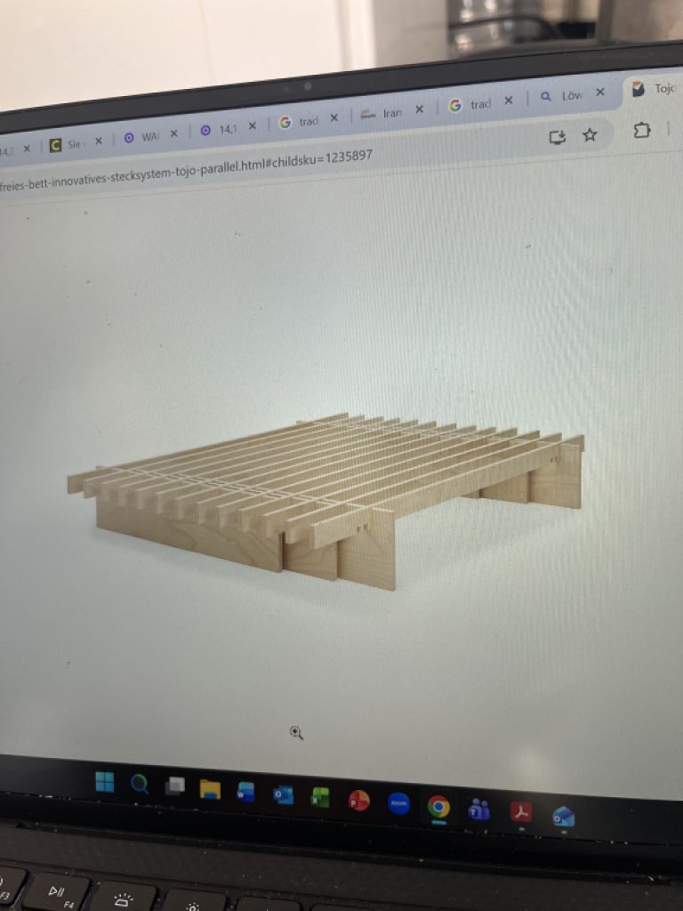 Tojo Innovations - Bettgestell massiv Buche.