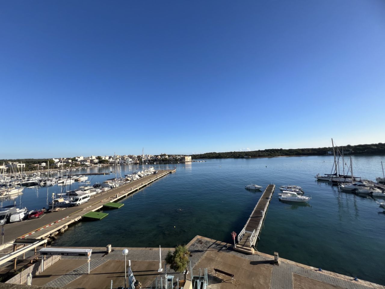 Estupendo apartamento en primera línea de mar en Portocolom