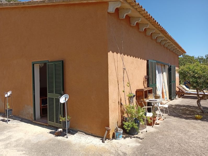 Pequeña finca con fantásticas vistas y tranquilidad