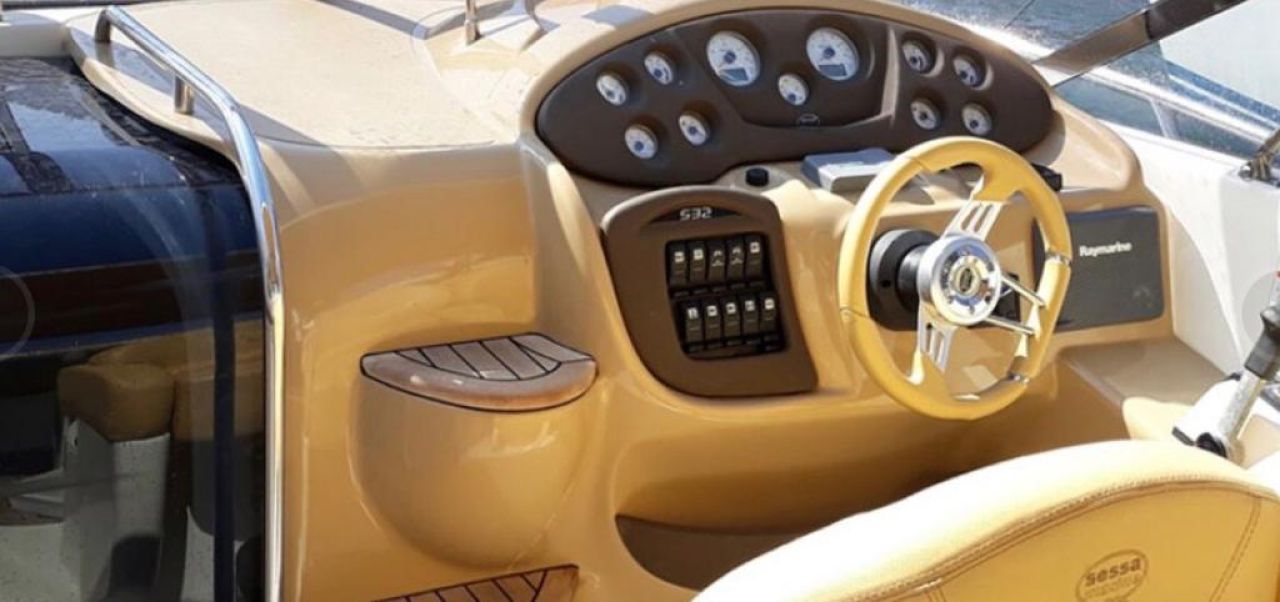 Top Motor Yacht en venta