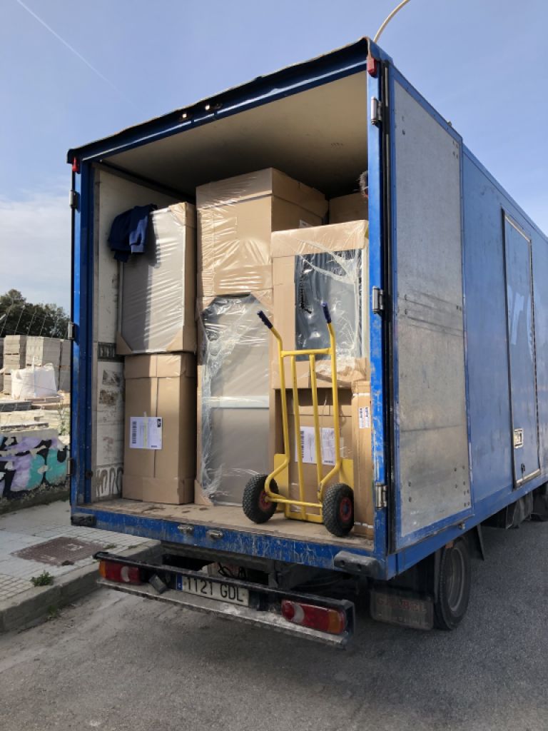 Transportes y mudanzas