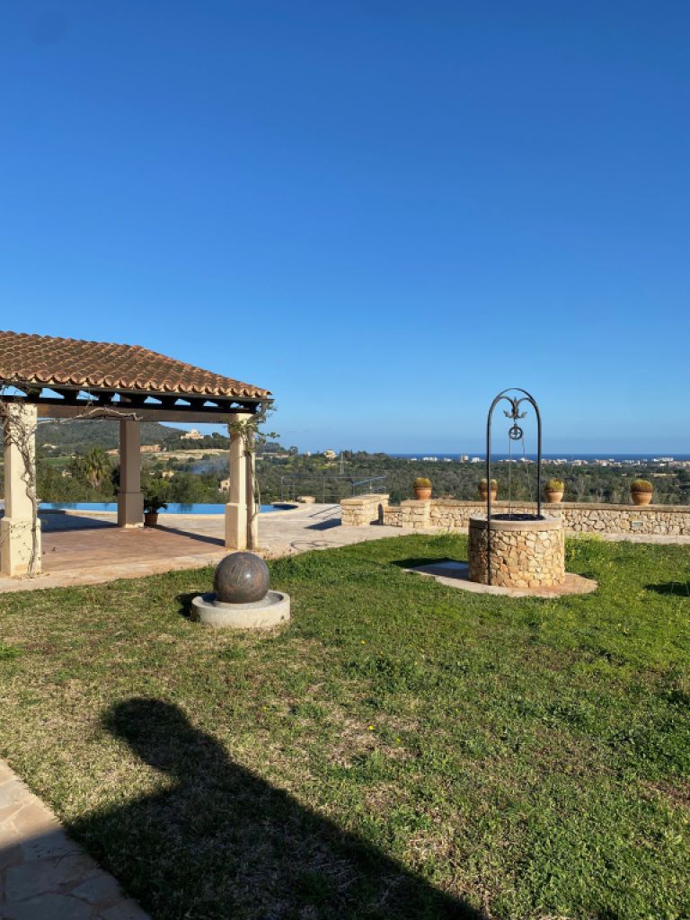 Dream finca with unique sea views in a quiet hillside location