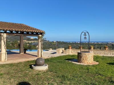 Dream finca with unique sea views in a quiet hillside location