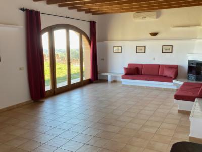 Dream finca with unique sea views in a quiet hillside location