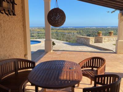 Dream finca with unique sea views in a quiet hillside location