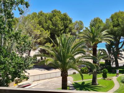 Impresionante piso amueblado justo en la playa de Alcúdia