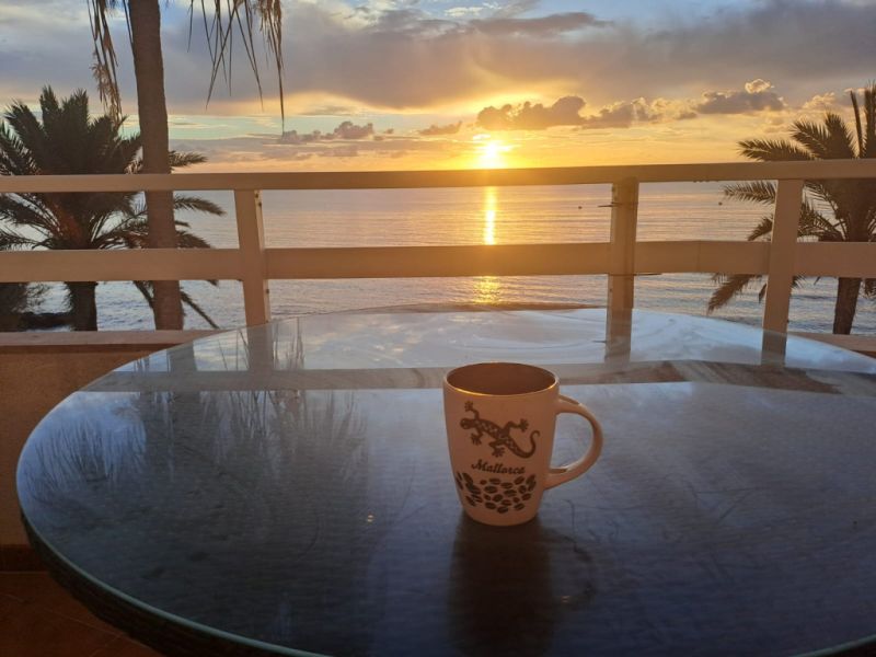 Traumhafter Meerblick: Ferienwohnung mit Rundumbalkon: Meerblick Apartment Sabina Cala Millor