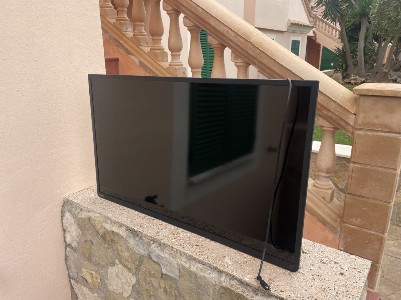 TV -  Fernseher Toshiba mit Fernbedienung