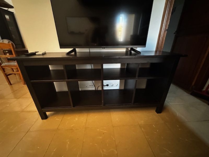 Mueble bajo TV/aparador 159x40x75 cm marrón oscuro/negro