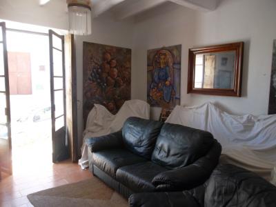 Typisches mallorquinisches Dorfhaus mit Terrassen und Innenhof in Felantix ---- DH 30 VK