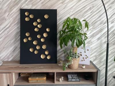 Unique piece in black/gold