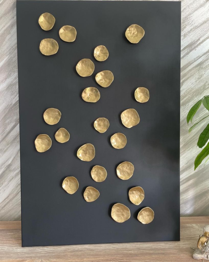 Unique piece in black/gold