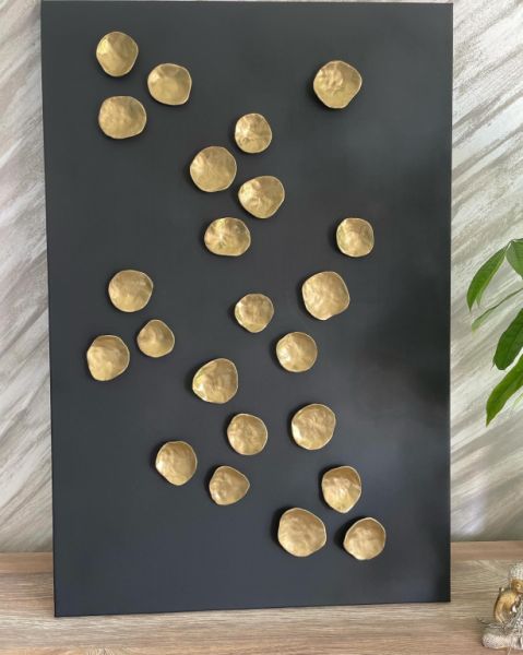 Unique piece in black/gold