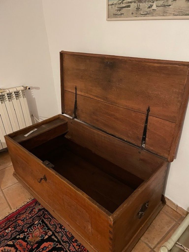 Venta armario antiguo, armario ropero y baúl