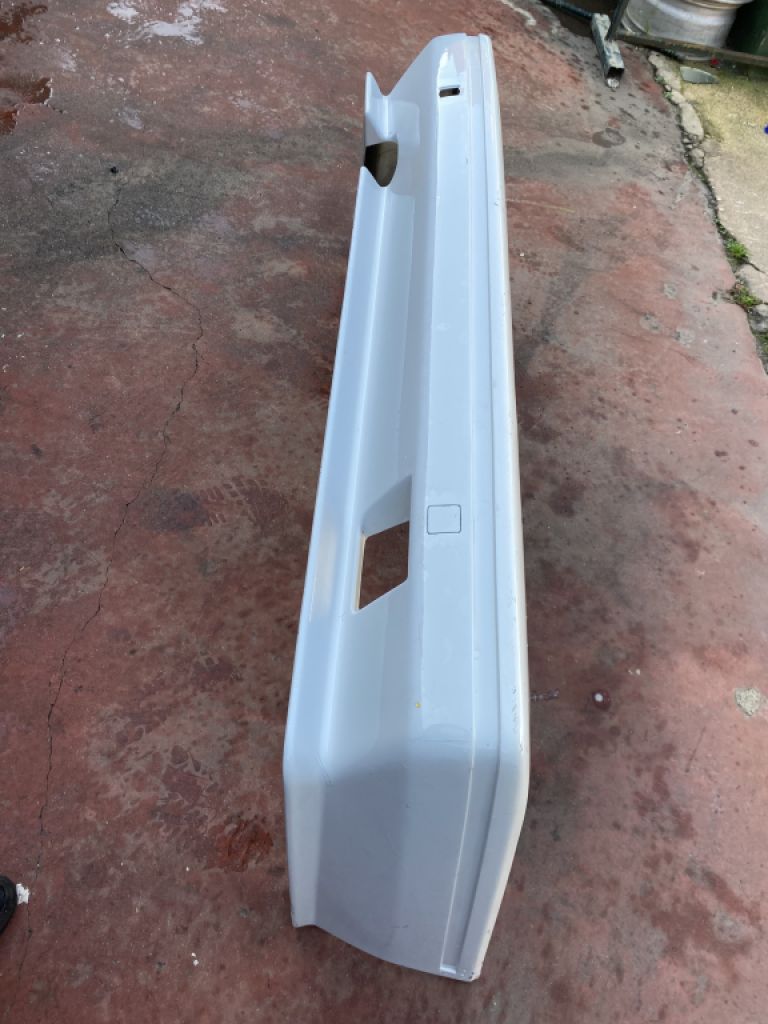 Verkauf original hintere Stoßstange BMW E30 von bmw M3 Verkauf für. interessiert beraten