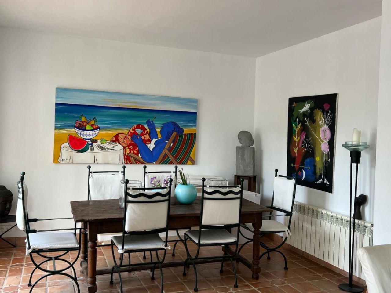 Vendo mesa de comedor con 6 sillas por 400 euros