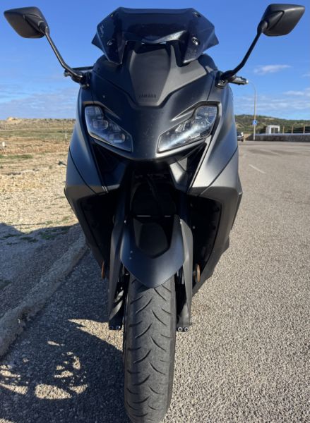 Verkaufe wegen Nichtgebrauchs -Yamaha TMAX 560- Wie neu