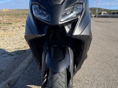 Verkaufe wegen Nichtgebrauchs -Yamaha TMAX 560- Wie neu