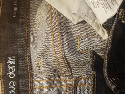 Verschiedene Hosen – neu und ungetragen